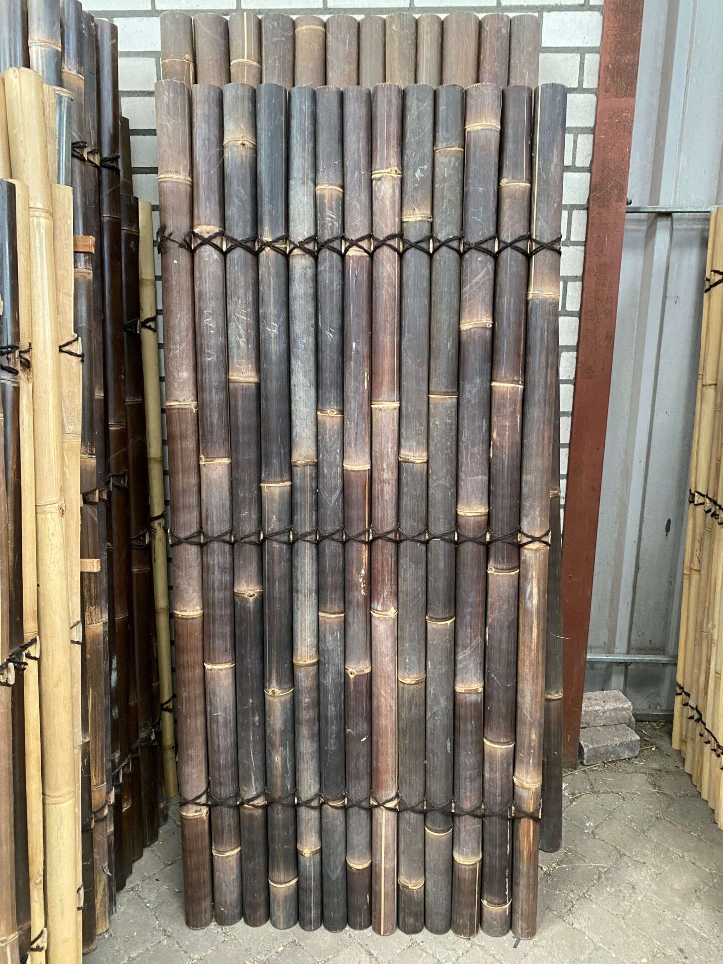 Outlet - Bamboo fence halfround - 90 x 180 cm - Dark - Eviro Bamboo